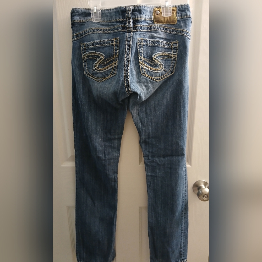 Silver Jeans CLOSING SOON MAKE OFFER I WILL ACCEPT